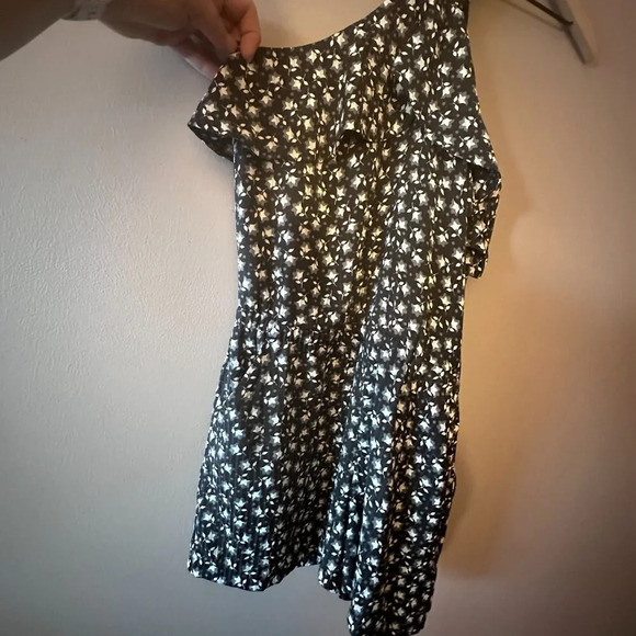 Women's Petite SP NWT Loft Bluebell Flounce Halter Romper Black Floral Print - Picture 7 of 11